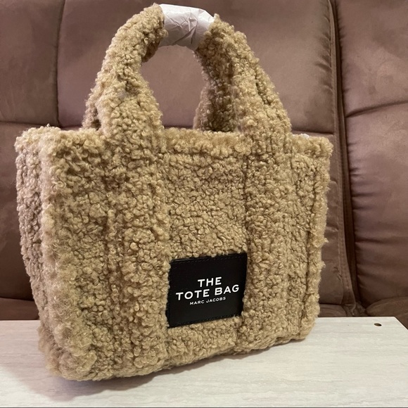 MARC JACOBS
MIni Khaki Tote Bag - Picture 4 of 10